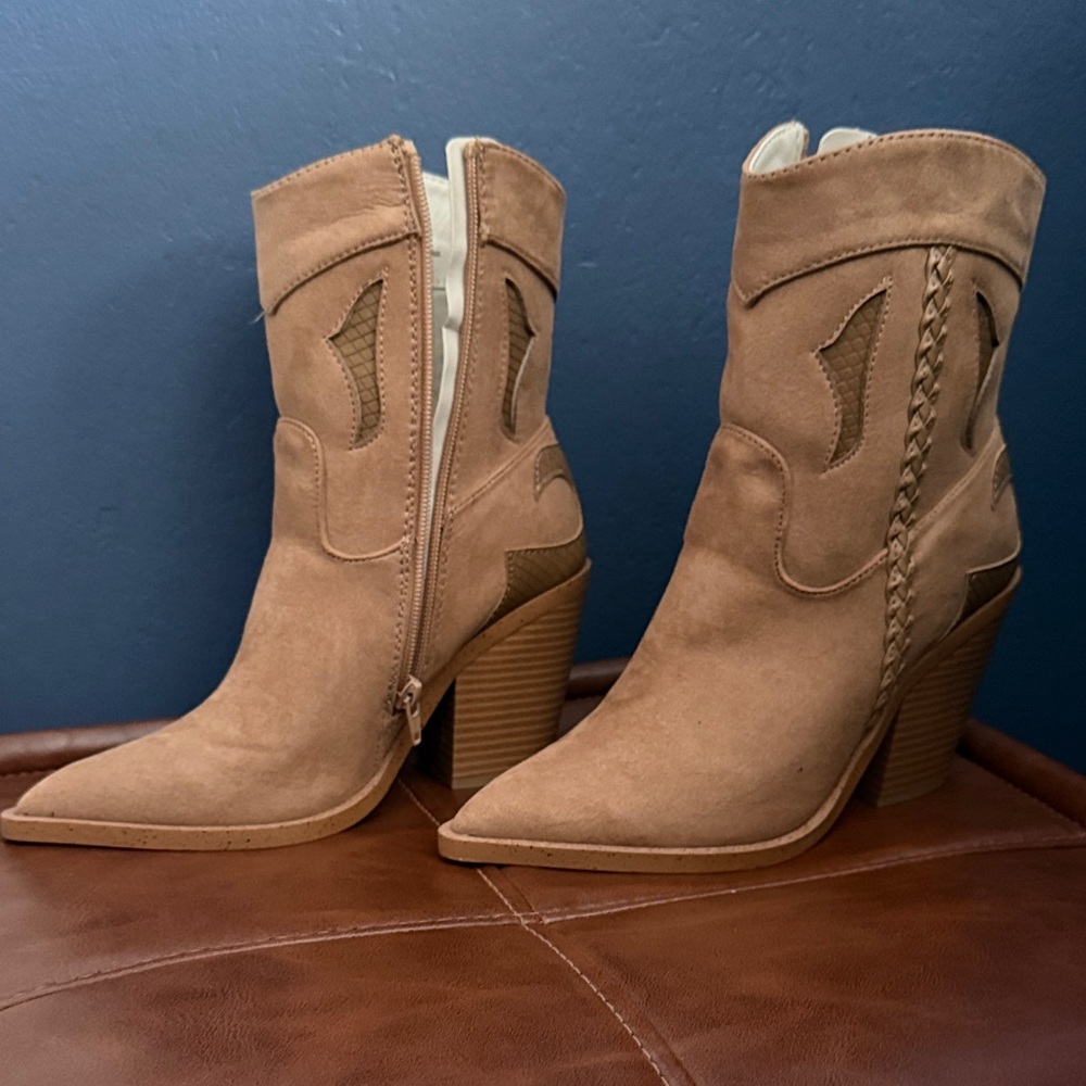 Western Tan Heeled Ankle Boots
